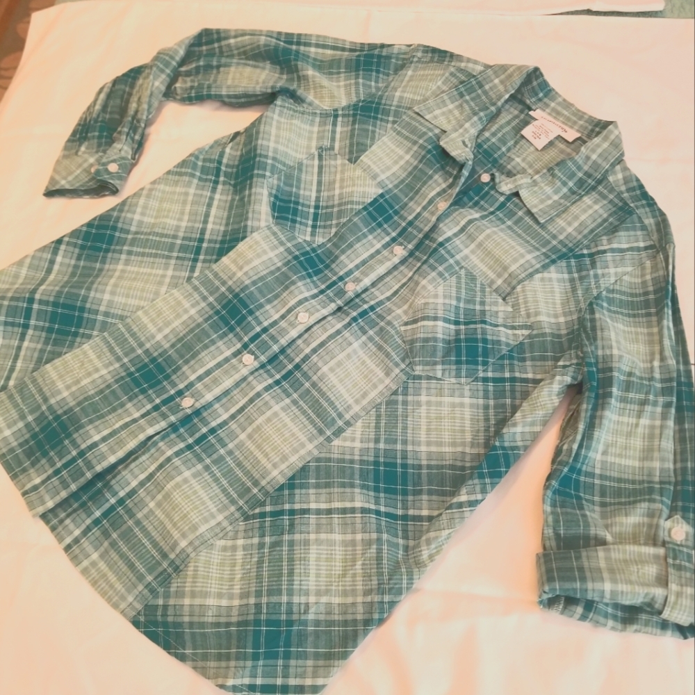 Teal plaid fitted Western-style blouse, Size Large, tab sleeves